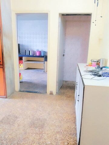 Room in 1.5 BHK Apartment at Jai Sarvonnati CHS, Ghatkopar West – for Rent