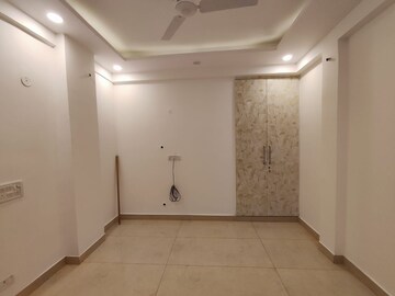 Building Lobby in 4 BHK Builder Floor at Malviya Nagar – for Rent