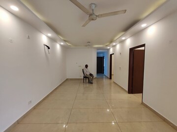 Building Lobby in 4 BHK Builder Floor at Malviya Nagar – for Rent