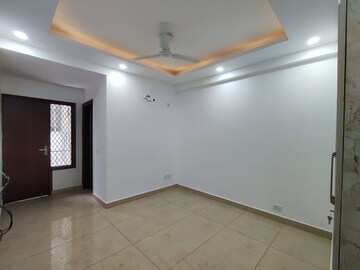 Room in 4 BHK Builder Floor at Malviya Nagar – for Rent