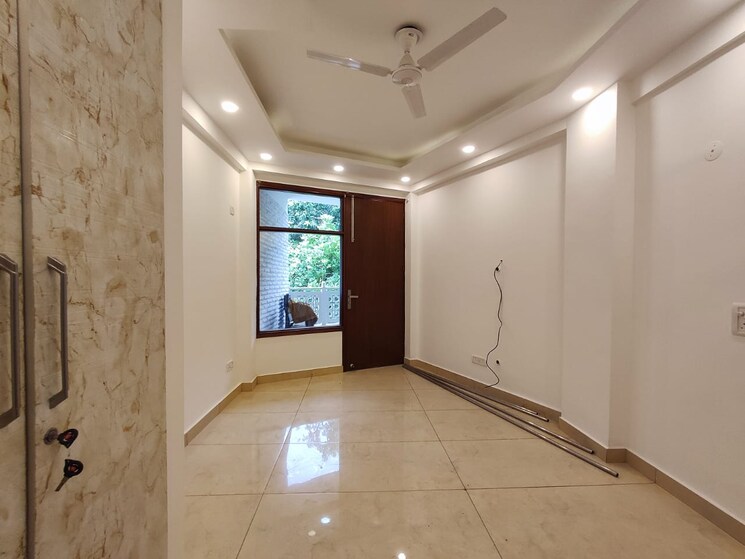 Bathroom, malviya nagar 4 Bedroom 2200 Sq.Ft. Builder Floor In Malviya Nagar Delhi 8778545
