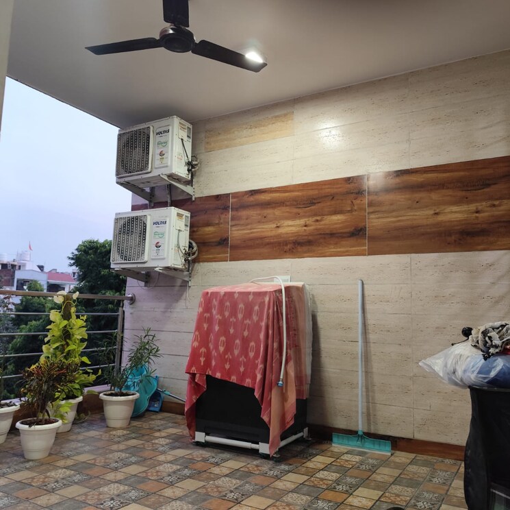 Gym, malviya nagar 2 Bedroom 1200 Sq.Ft. Builder Floor In Malviya Nagar Delhi 8778548