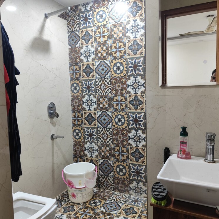 Bathroom, malviya nagar 2 Bedroom 1200 Sq.Ft. Builder Floor In Malviya Nagar Delhi 8778548