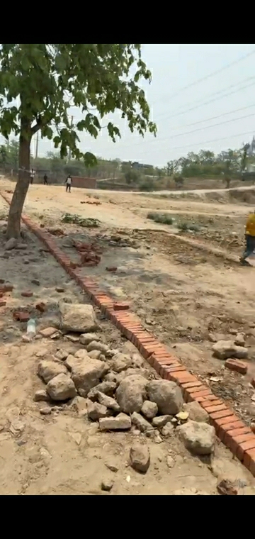 Plot For Sale in Noida World One