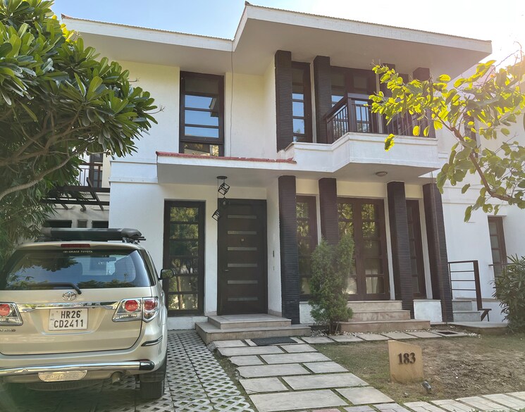 Listing Cover Image