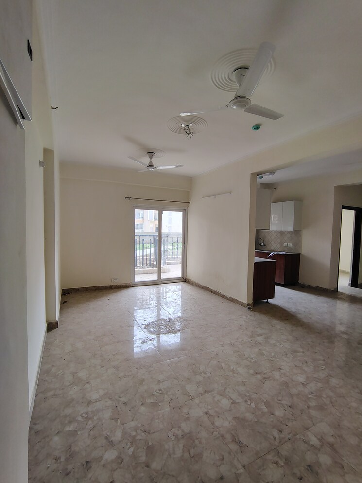 Bathroom, amrapali-centurian-park 3.5 Bedroom 1600 Sq.Ft. Apartment In Tech Zone 4 Greater Noida Greater Noida 8778555