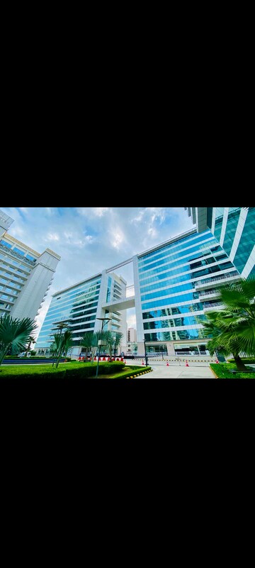  Office Space For Rent in Assotech Business Cresterra, Sector 135