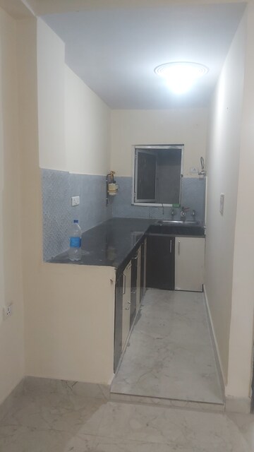 Master Bedroom in 2.5 BHK Builder Floor at Mayur Vihar – for Rent