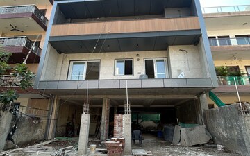 3 BHK Builder Floor For Sale in Sector 23