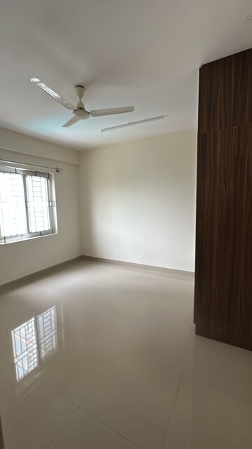 Room in 3 BHK Apartment at DS Needs 3 Project 276, Kalena Agrahara – for Rent