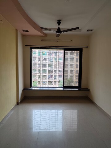 Room in 1 BHK Apartment at Shanti Lifespaces, Nalasopara East – for Rent
