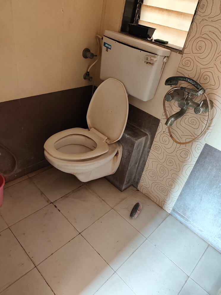 Bathroom, shanti-lifespaces 1 Bedroom 615 Sq.Ft. Apartment In Nalasopara East Palghar 8778625