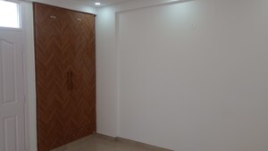 Room in 3 BHK Apartment at Ahinsa Khand 2 – for Sale