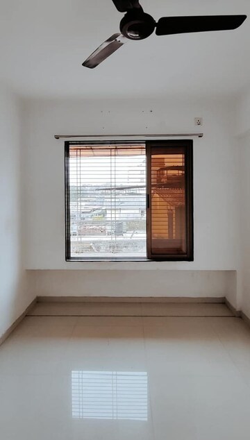 Room in 2 BHK Apartment at Deiv Virat Grandeur, Thakurli – for Rent