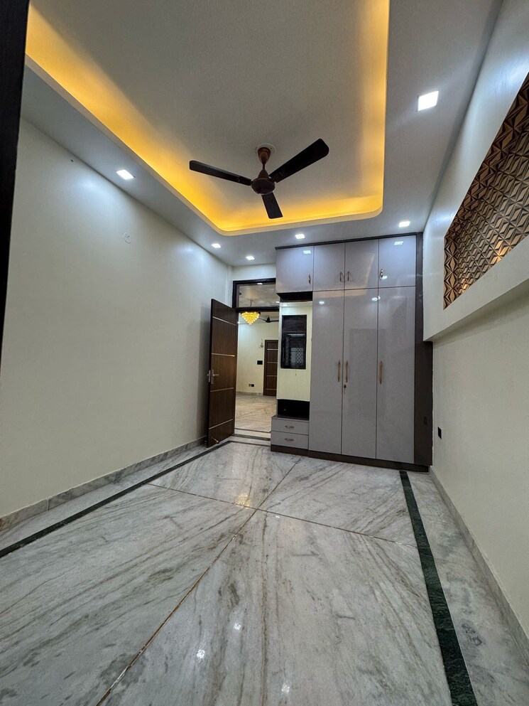 Room, gyan khand ii 3 Bedroom 1570 Sq.Ft. Builder Floor In Gyan Khand ii Ghaziabad 8778665