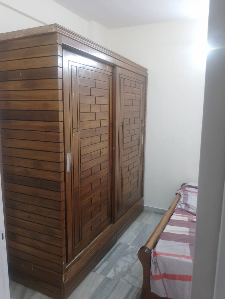 Room, raheja-township 2 Bedroom 700 Sq.Ft. Apartment In Malad East Mumbai 8778679