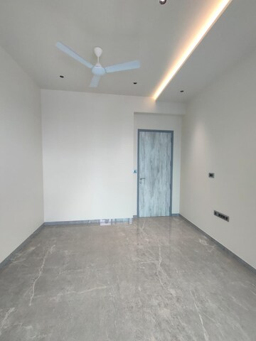 Room in 3 BHK Apartment at Gurukrupa CHS Andheri West, Andheri West – for Sale