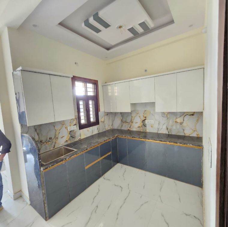 Kitchen, sector 10 3.5 Bedroom 1720 Sq.Ft. Villa In Sector 10 Noida 8778694