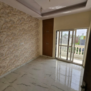 Room in 3.5 BHK Villa at Sector 10 – for Sale