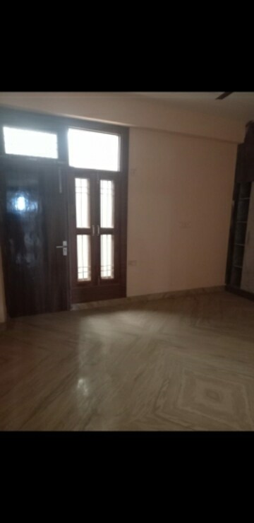 Room in 4 BHK Builder Floor at Raghav Homes, Indrapuram – for Rent