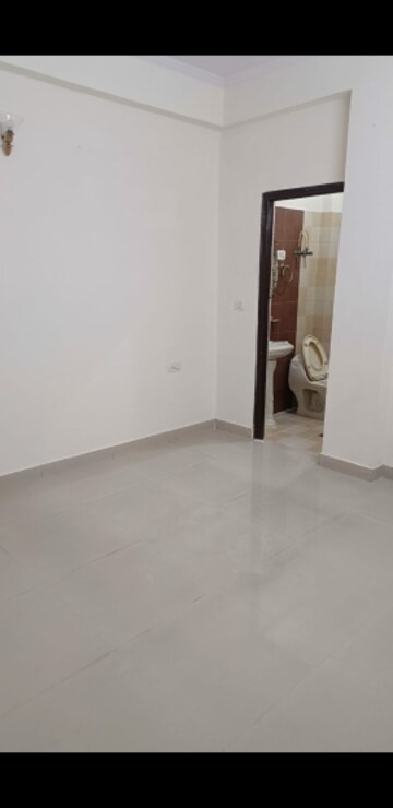 Room in 2 BHK Builder Floor at Divya Angels, Indrapuram – for Rent