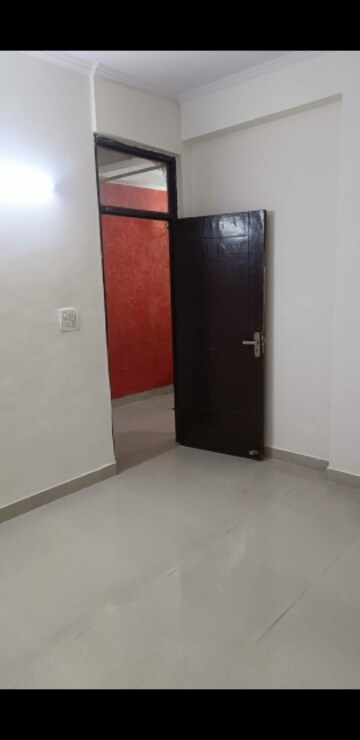 Room in 2 BHK Builder Floor at Divya Angels, Indrapuram – for Rent