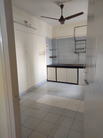 Room in 1 BHK Apartment at Reputed Hrishikesh Apartment, Prabhadevi – for Rent