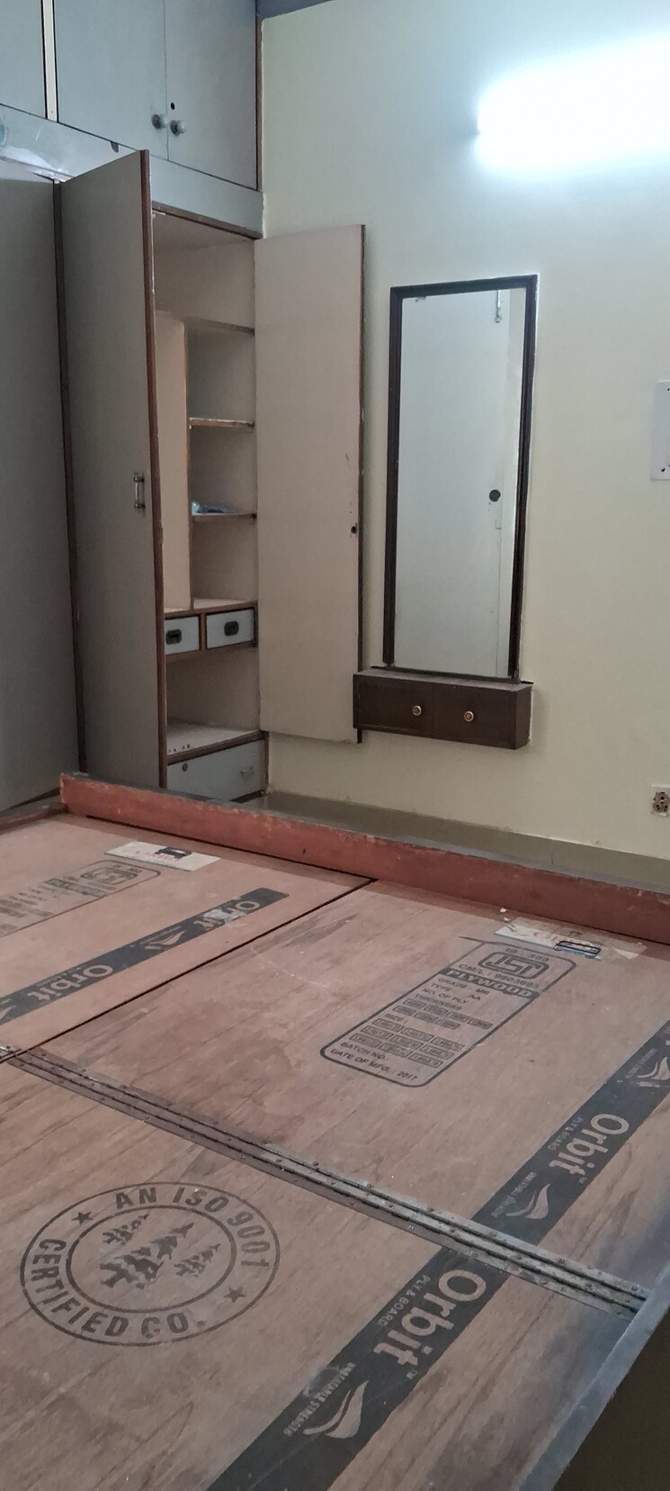 undefined, sarita-vihar-pocket-j-rwa 2.5 Bedroom 1800 Sq.Ft. Apartment In Sarita Vihar Delhi 8778720