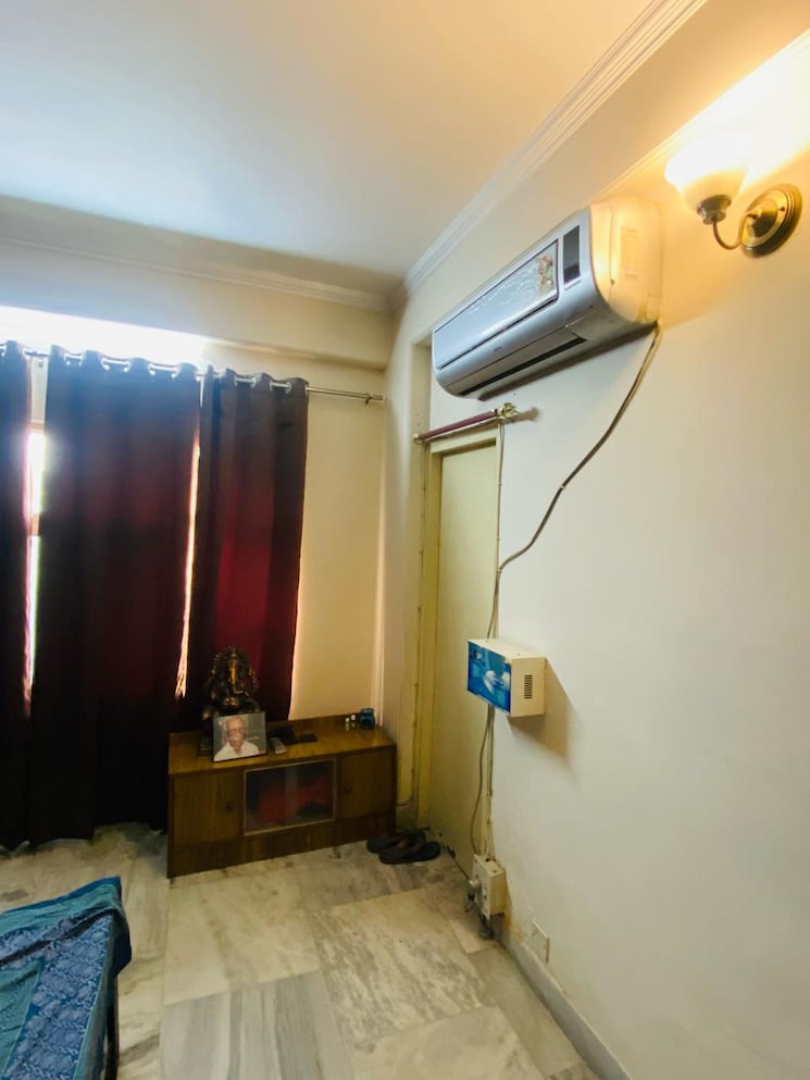 Room, gomti nagar Pg For Girls In Gomti Nagar 8778761