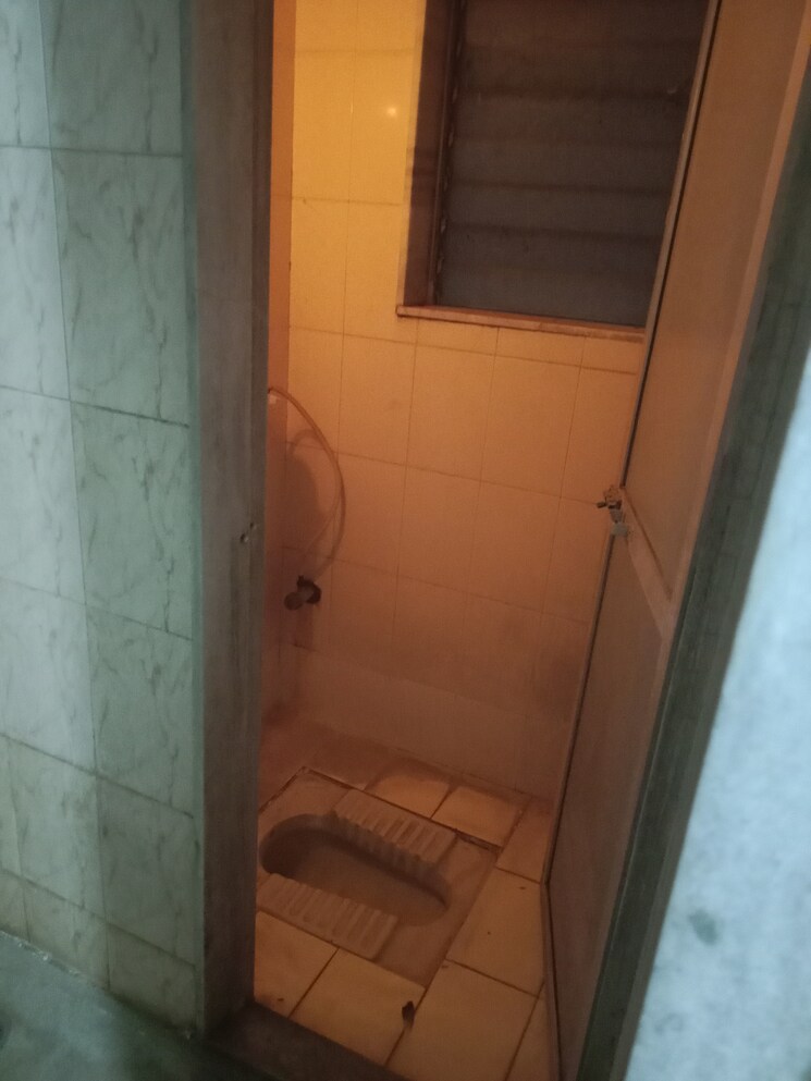 Bathroom, om-sai-prasad-apartment-bhandup 1 Bedroom 450 Sq.Ft. Apartment In Bhandup West Mumbai 8778771