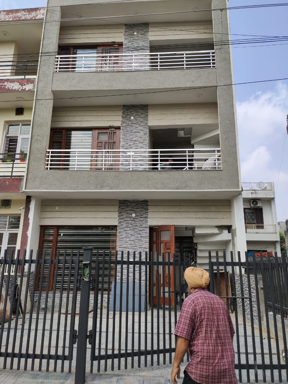 6 BHK + Pooja Room Independent House For Sale in Independent House