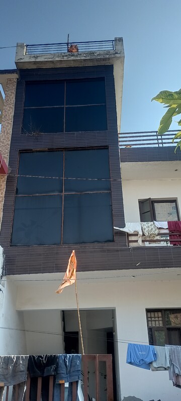 Bathroom in 6 BHK Independent House at Ambala Highway – for Sale
