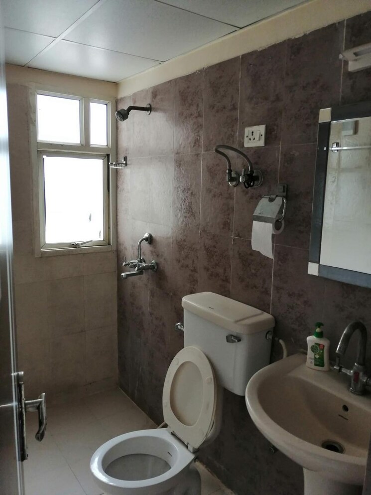 Bathroom, kingswood-court 3.5 Bedroom 1898 Sq.Ft. Apartment In Sain Vihar Ghaziabad 8778809