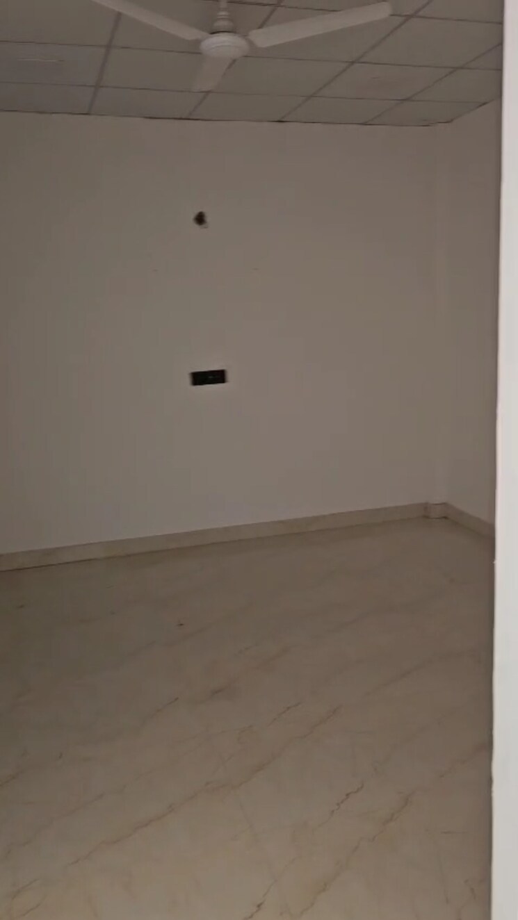 Team Area, bptp-parkland Commercial Co Working Space 500 Sq.Yd. In Sector 75 Faridabad 8778819