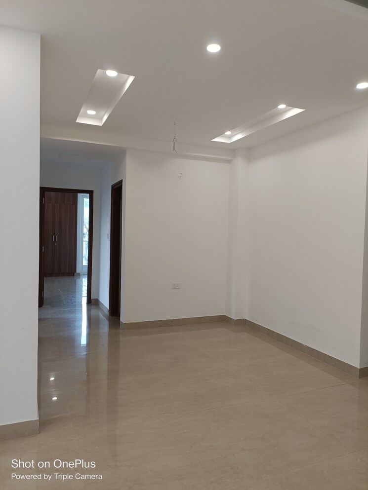 Room, gms road 3 Bedroom 1838 Sq.Ft. Apartment In Gms Road Dehradun 8778820