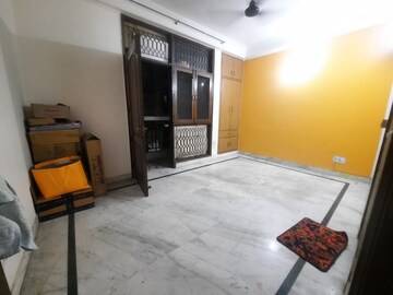 Room in 3 BHK Builder Floor at Malviya Nagar – for Rent