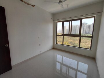 Bedroom in 2 BHK Apartment at Kalpataru Paramount D, Kapur Bawdi – for Rent