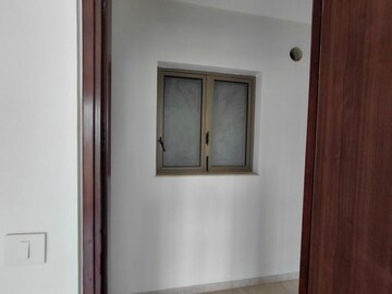  2 BHK Apartment at Kalpataru Paramount D, Kapur Bawdi – for Rent