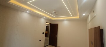 Room in 4 BHK Builder Floor at Gms Road – for Sale