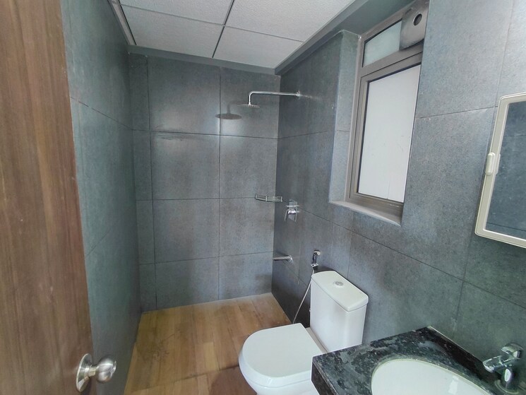 Bathroom, kalpataru-paramount-d 2 Bedroom 672 Sq.Ft. Apartment In Kapur Bawdi Thane 8778837