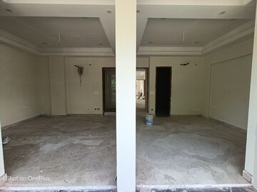 Room in 3 BHK Builder Floor at Balliwala – for Sale