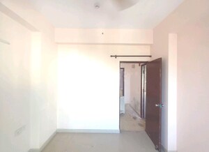 Room in 2 BHK Apartment at Amrapali Princely Estate, Sector 76 – for Sale