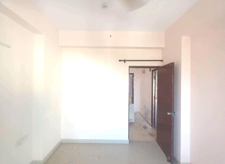 Room, amrapali-princely-estate 2 Bedroom 1015 Sq.Ft. Apartment In Sector 76 Noida 8778847
