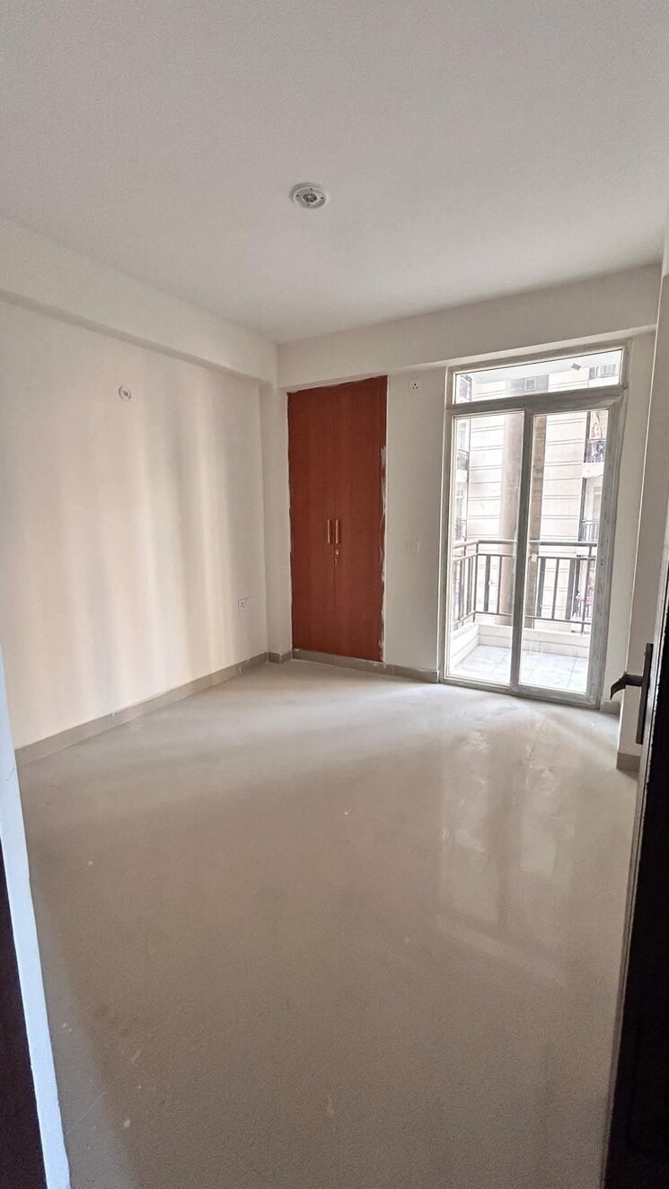 Room, amrapali-princely-estate 2 Bedroom 1090 Sq.Ft. Apartment In Sector 76 Noida 8778854