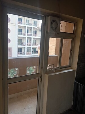 Room in 2 BHK Apartment at Nimbus The Hyde park, Sector 78 – for Sale