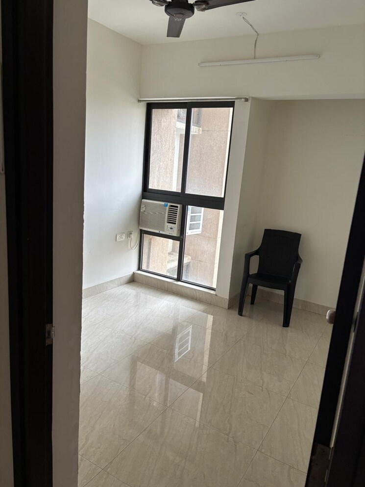 Bathroom, lodha-crown-quality-homes 2 Bedroom 474 Sq.Ft. Apartment In Majiwada Thane 8778889