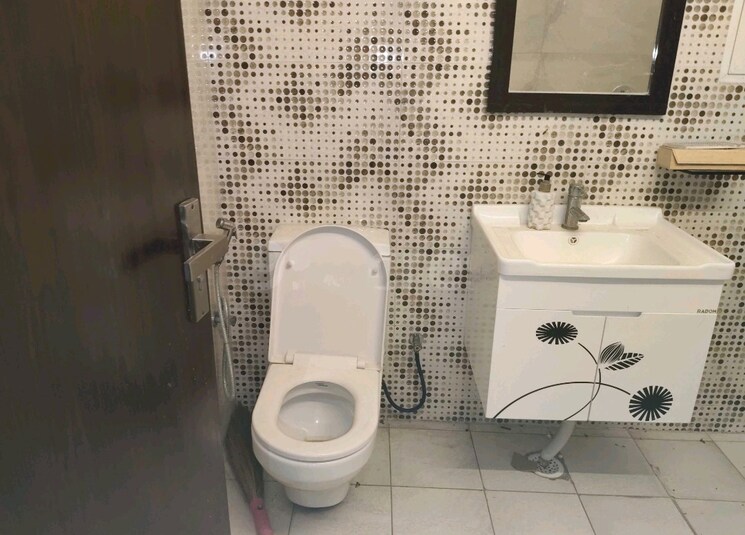 Bathroom, elite-golf-green 3 Bedroom 965 Sq.Ft. Apartment In Sector 79 Noida 8778893