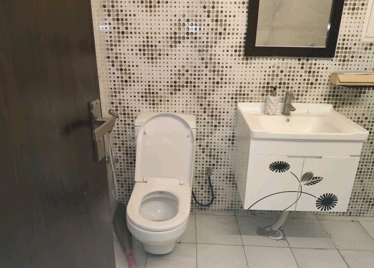 Bathroom, elite-golf-green 3 Bedroom 965 Sq.Ft. Apartment In Sector 79 Noida 8778893