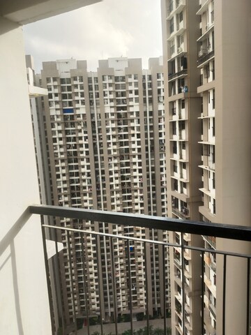 2 BHK Apartment For Rent in Runwal Eirene, Balkum Pada