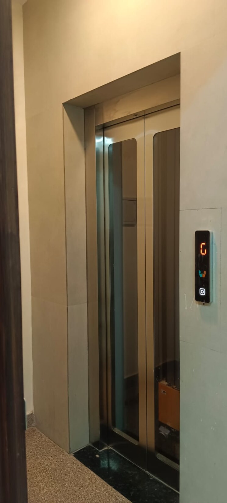 Other, janakpuri 2.5 Bedroom 900 Sq.Ft. Builder Floor In Janakpuri Delhi 8778908